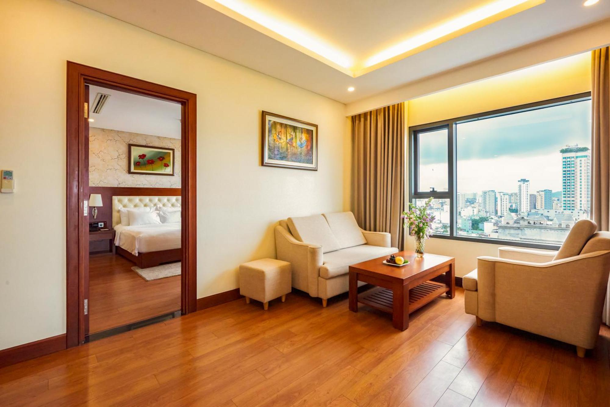 Dlg Hotel Danang Exterior foto A suite at the hotel
